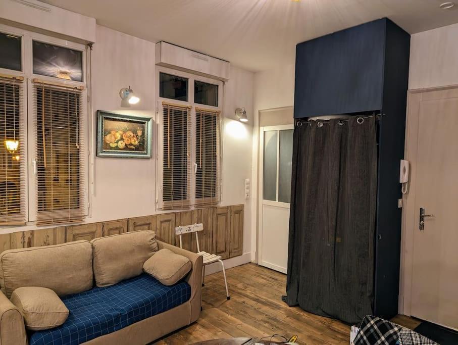 L'Appartement Du Voisin D'Hugo Besançon Eksteriør billede
